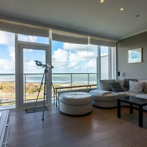 Panoramic & Modern With Sea View Appartement Bredene
